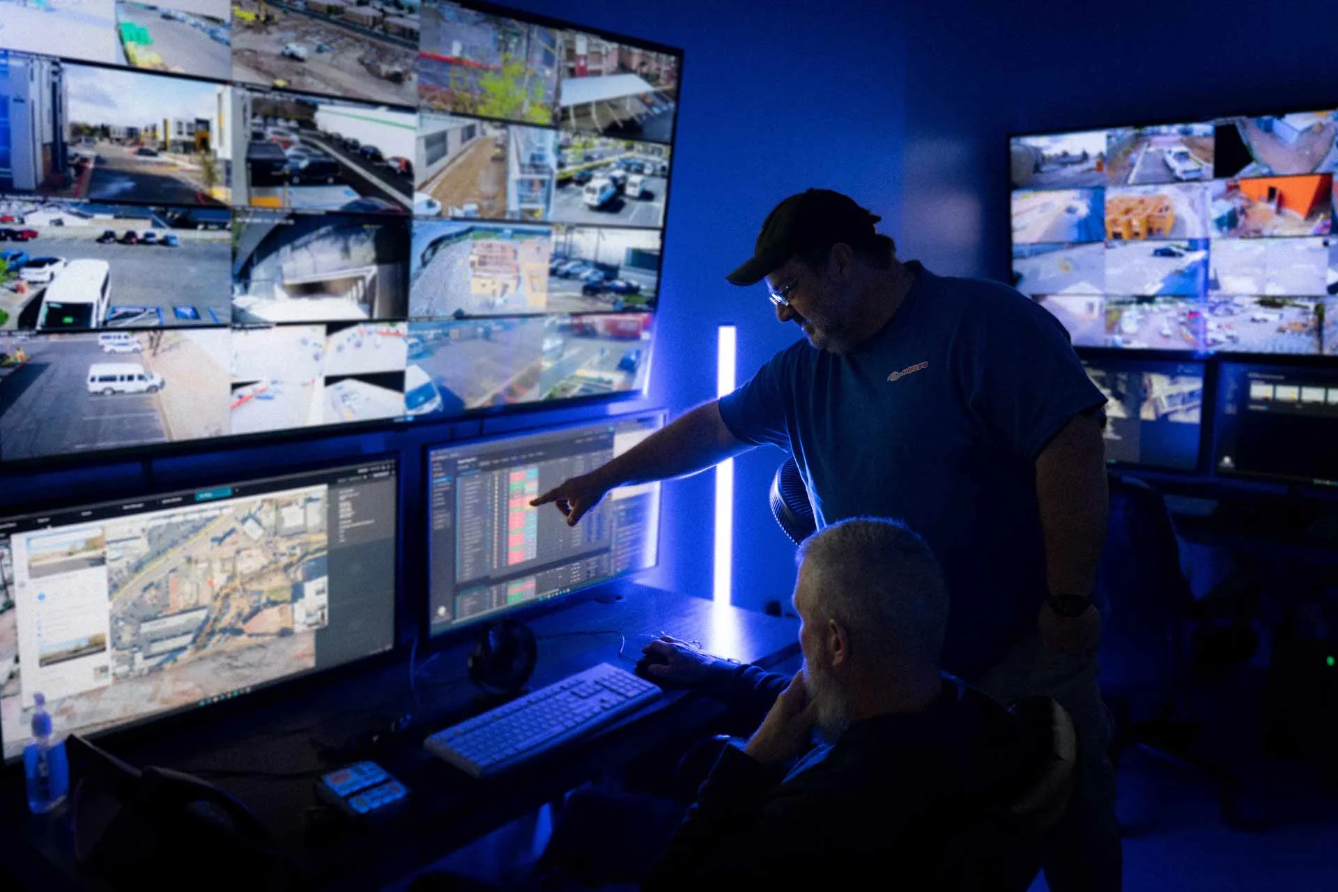 wifieye operators in the live monitoring control center